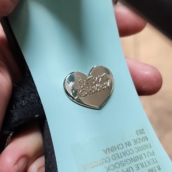 Betsey Johnson heels size 8.5 - Picture 11 of 12